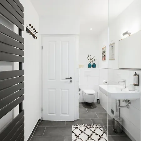 Level22 Charmanter Zentraler Altbau شقة ليفركوزن